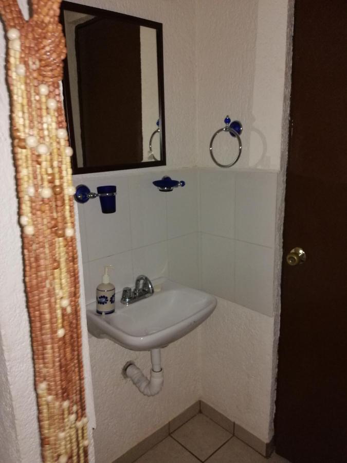 Departamento La Crucecita, Con Aire Acondicionado, Excelente Ubicacion, En Segunda Planta Apartment Santa Cruz Huatulco Exterior photo